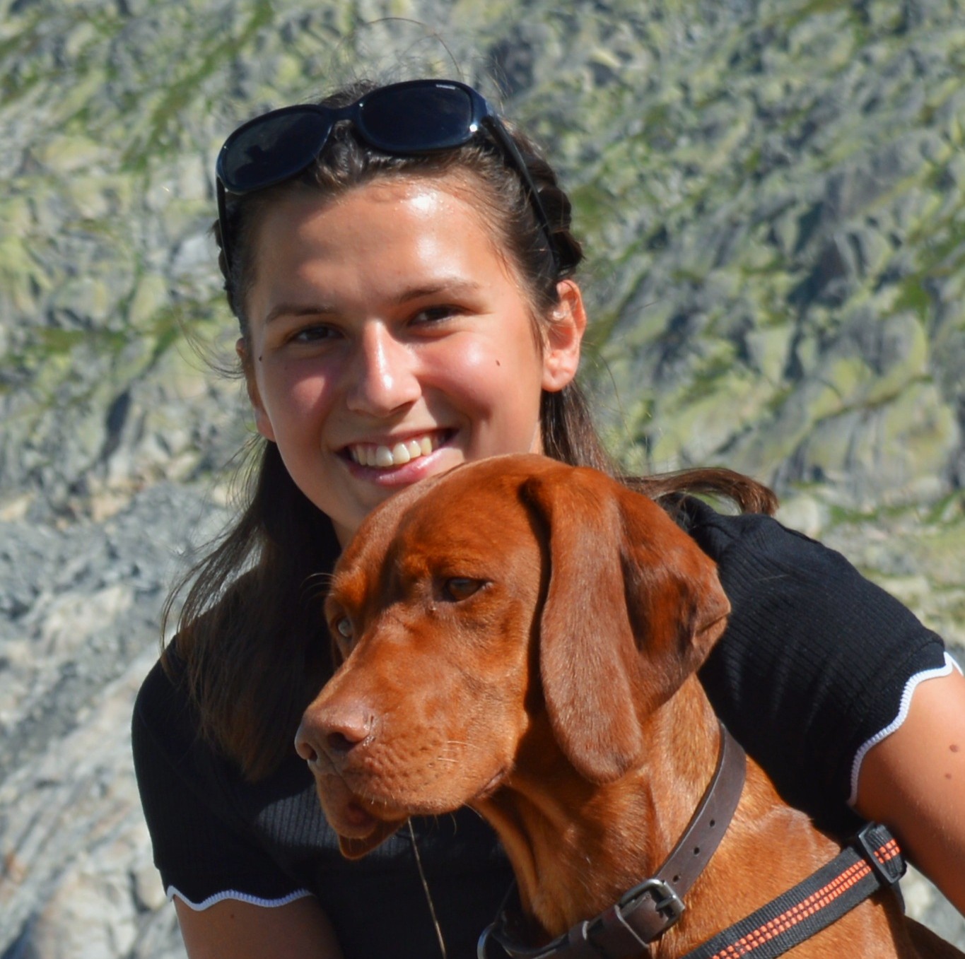 Szabó Janka Sára – okleveles terápiás kutyamasszőr